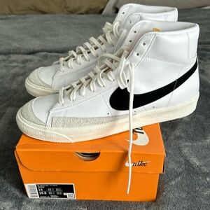 Men’s Nike Blazer MID ‘77 VNTG Size 14 brand NEW in Box